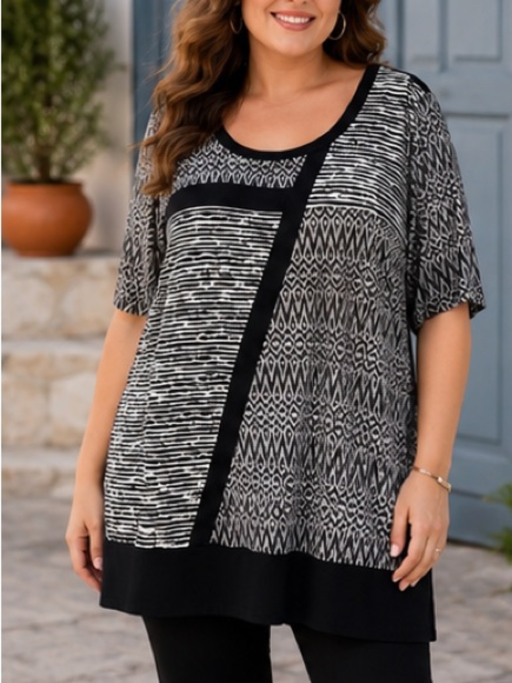 NWT Ulla Popken tunic black white geometric scoop neck Size 20/22
